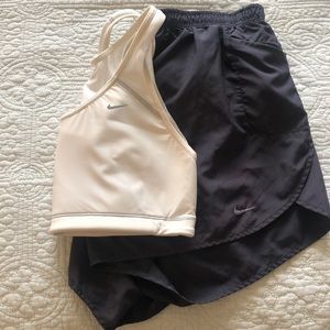 White Nike M sports bra & Nike S dark gray shorts